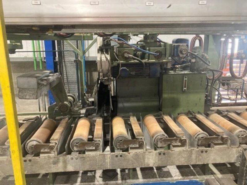 1370 MT SUTTON OIL HYDRAULIC DIRECT EXTRUSION PRESS (14123)