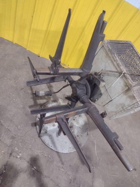 800 LBS LITTELL MOTORIZED UNCOILER COIL REEL: YOBRO #24303