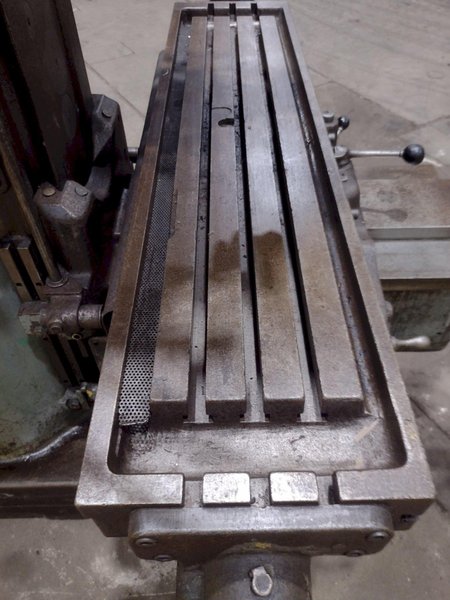 #2 CINCINNATI VERTICAL MILLING MACHINE: STOCK #18319