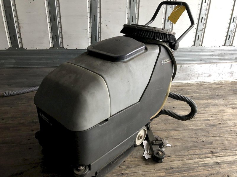 NILFISK ADVANCED MICROMATIC 17B AUTO SCRUBBER: STOCK #14012