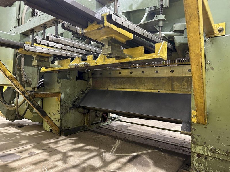 4' x 3/16" WYSONG MODEL #748 MECHANICAL POWER SHEAR: STOCK #19041