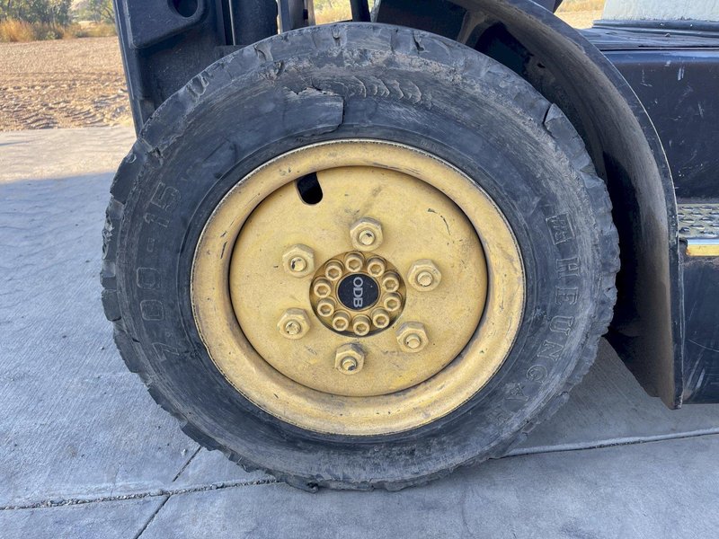 4,000 LBS DAEWOO PROPANE FORKLIFT: STOCK #75782