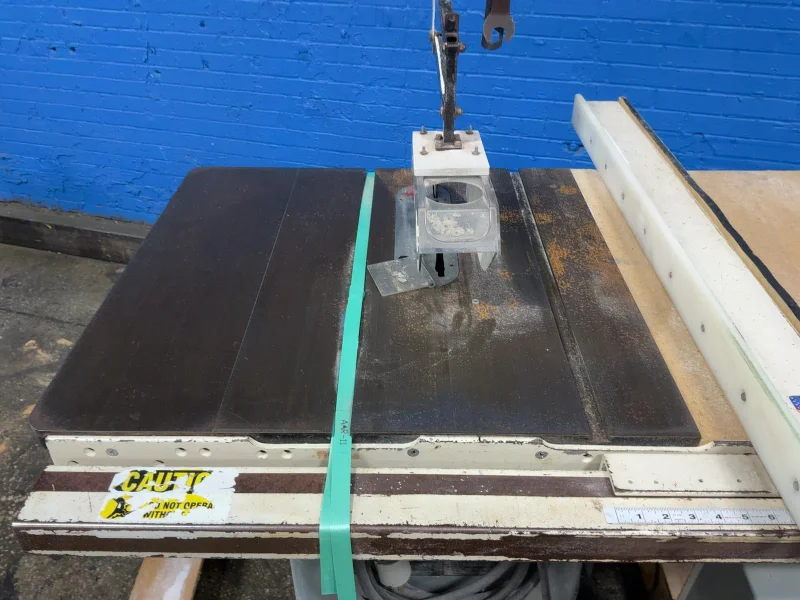 DELTA 10” UNISAW 10” TILTING ARBOR SAW  -  36-812