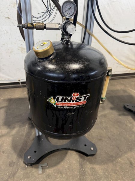 UNIST SPR-2000 LUBRICATION SPRAY ROLLER. STOCK # 0885425