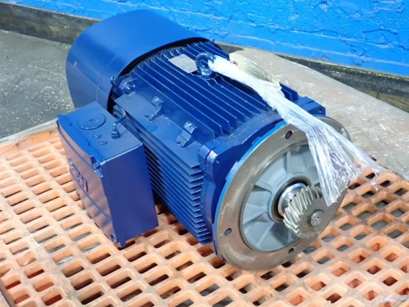 SEW EURODRIVE 30 HP GEAR MOTOR  -  DRN180L4/BE30HR-FG