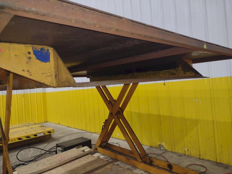 2,000 LBS X 96" X 72" ECONOLIFT MODEL #DT-SL38-20 LIFT TABLE: YOBRO #24990