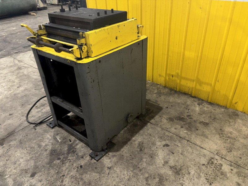 20&quot; X .160&quot; DURANT MODEL #HD-20 MOTORIZED COIL LEVELER STRAIGHTENER: STOCK #23244