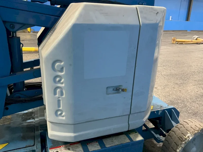 GENIE 34’ PLATFORM HEIGHT / 22’ HORIZONTAL OUTREACH ARTICULATING BOOM LIFT  -  Z-34/22N