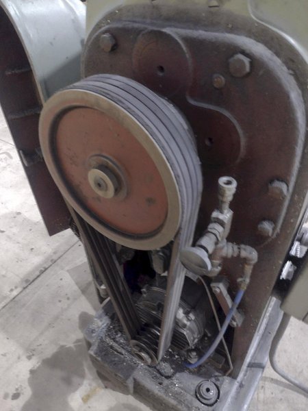 3 HP CINCINNATI MODEL 1-18 PLAIN HORIZONTAL MILLING MACHINE: STOCK #21031