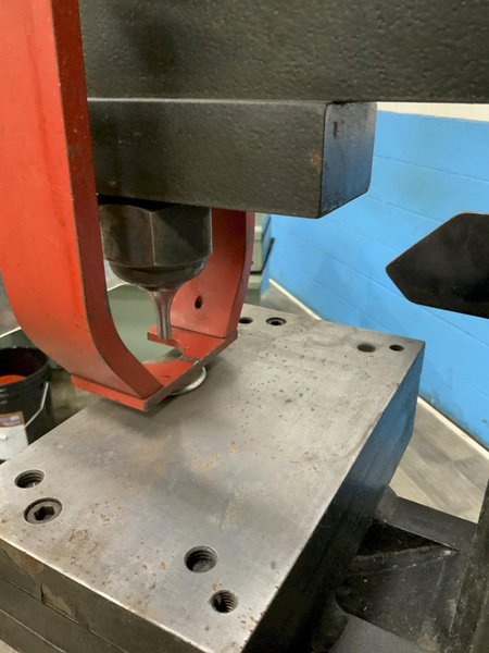 50 TON EDWARDS JAWS IV HYDRAULIC IRONWORKER: STOCK #80758