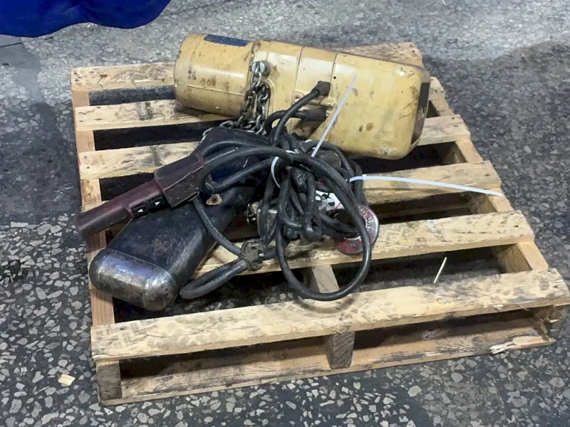 COFFING 2 TON CHAIN HOIST