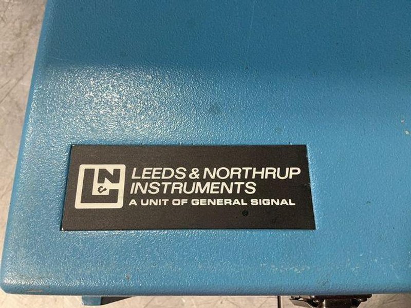 LEEDS &amp; NORTHRUP INSTRUMENTS CALIBRATOR/TESTER   -  9696