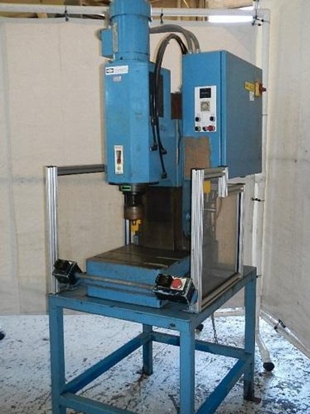 5/8&quot; VSI ORBITAL RIVETER