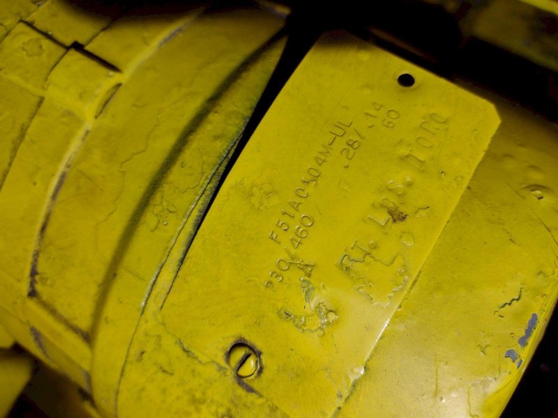 2,000 LBS X 36” X 36” WELD-BILT POWERED COIL FLIPPER UPENDER: YOBRO #24850