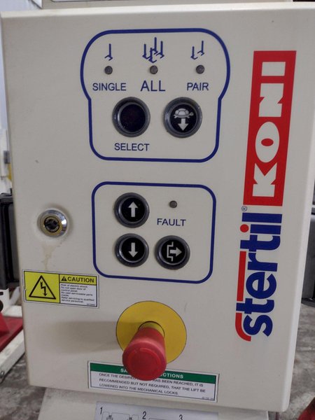 (4) 13,000 LBS STERTIL-KONI MODEL ST-1060 HEAVY DUTY MOBILE COLUMN LIFT JACKS: STOCK #23063