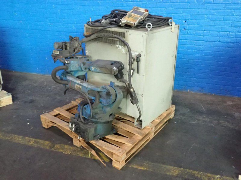 YASKAWA MOTOMAN ROBOT   -  MH6