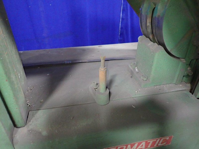 POWERMATIC 19 1/2" VERTICAL BAND SAW  -  87