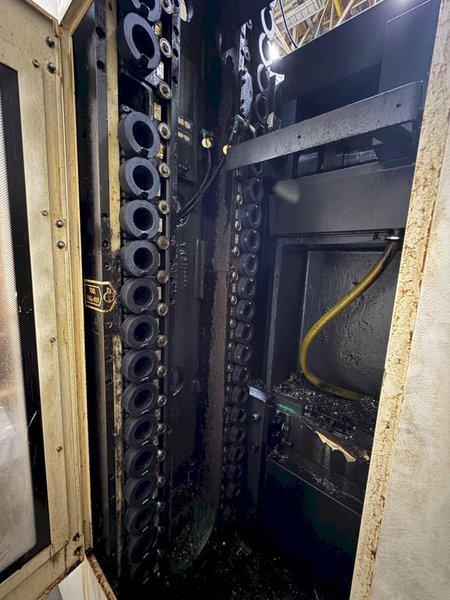 2013 DOOSAN HC-400 CNC HORIZONTAL MACHINING CENTER USED