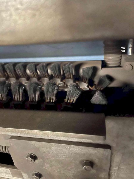 Lissmac SBM-1000 Deburring Machine, 2004