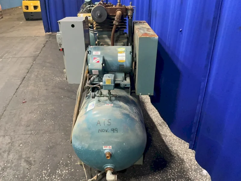 CURTIS 15 HP AIR COMPRESSOR  -  CV89D123S3N