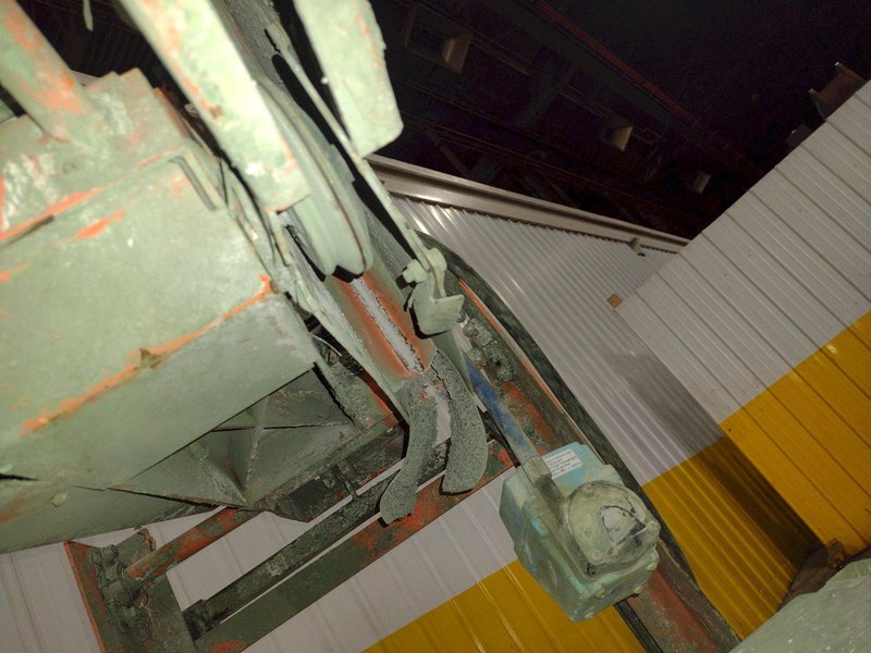 7.5 HP X 20" NORTON CLIPPER BLOCKBUSTER WET BRICK AND BLOCK SAW: YOBRO #25033