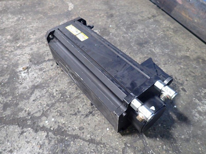 REXROTH SERVO MOTOR  -  MSK101E-0300-FN-MI-BG2-NNNN