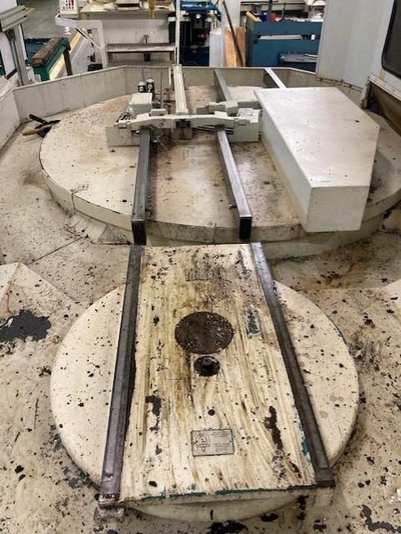 Cincinnati T-30 Dual Pallet Horizontal Machining Center