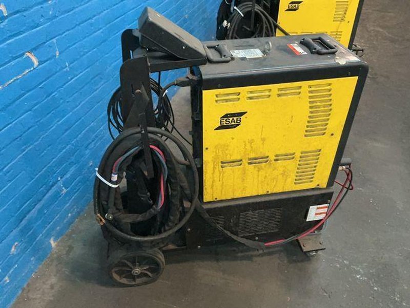 Esab 350 Amp Welder - Heliarc 353i Ac-dc
