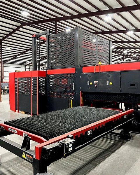 Amada ENSIS-3015AJ 3kW Fiber w/ Automation