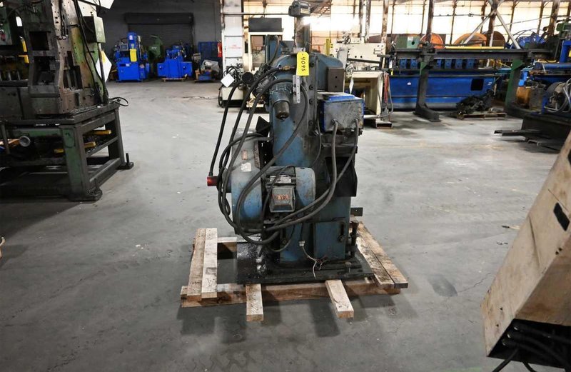 25 Ton x 2-1/4″ YODER P25 Cut-Off Press