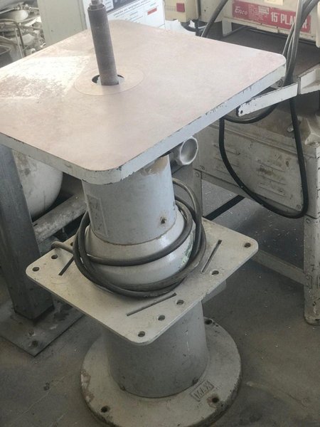 Max Oscillating Spindle Sander, Tilting Table, 1HP Motor