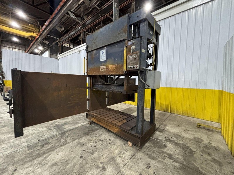 60&quot; X 48&quot; X 30&quot; ELY ENTERPRISES VERTICAL HYDRAULIC BALER: STOCK #23657