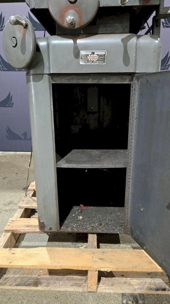 K.O. LEE BA860 TOOL CUTTER AND GRINDER USED