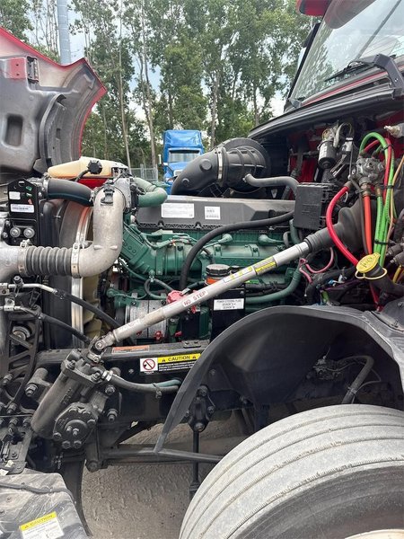 2023 Volvo VNL64T860 4V4NC9EH6PN603472