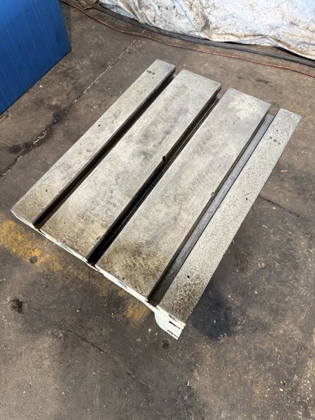 24" W X 18" D X 18" T CARLTON T-SLOTTED DRILL BOX TABLE. STOCK #0542926