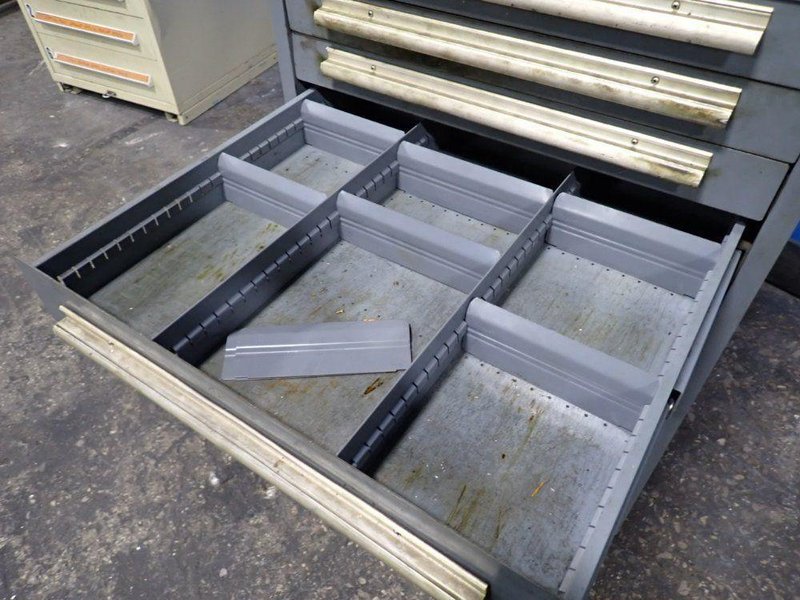 EQUIPTO 7 DRAWERS TOOL CABINET