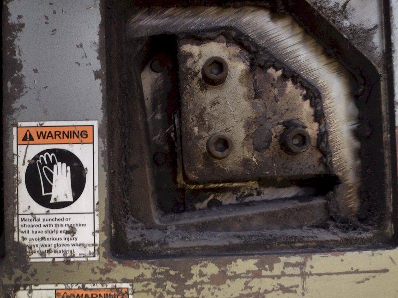 88 TON SPARTAN MODEL #IW77D HYDRAULIC IRONWORKER: STOCK #19243