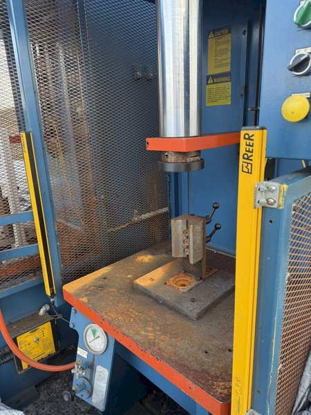 50-TON P&amp;H OGF-50 HYDRAULIC C-FRAME PRESS. STOCK #1112425