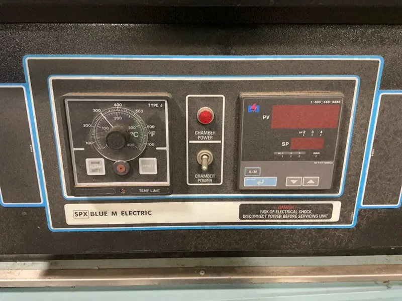 BLUE M 650 DEG. F OVEN  -  P0M7-256C-3