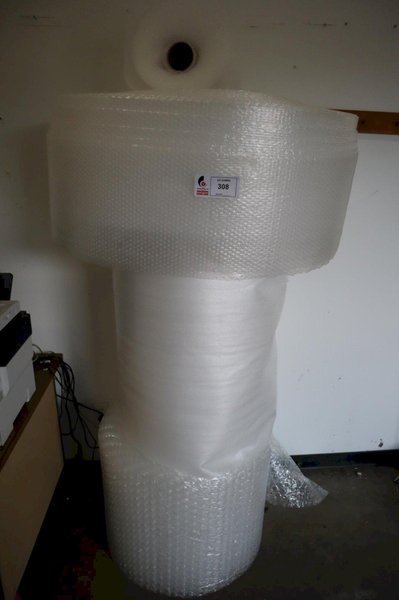 Packaging Materials, 1' &amp; 2' Bubble Wrap, 32" Foam Roll- Auction Item