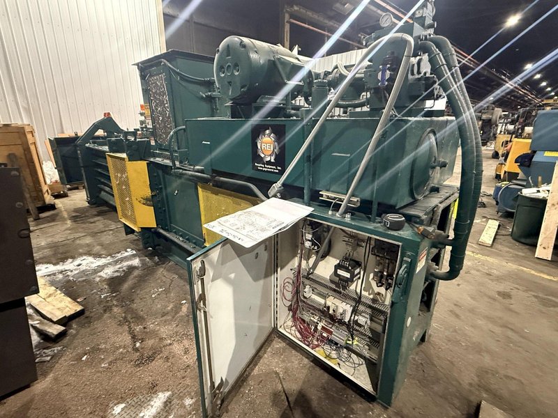 24" X 36" X 96" LONG AMERICAN MODEL #10447 HYDRAULIC HORIZONTAL BALER: YOBRO #24745