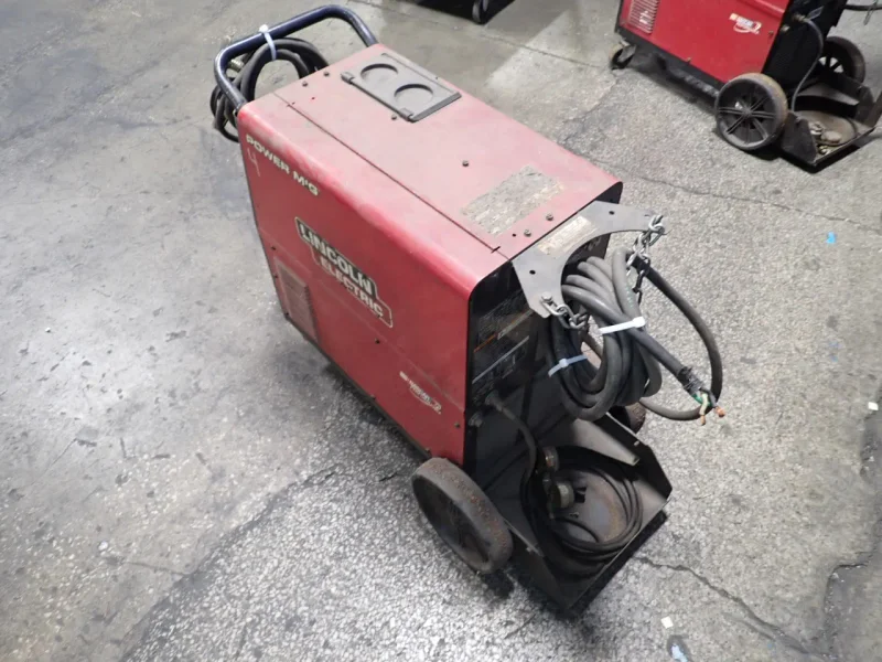 LINCOLN ELECTRIC 250 A WELDER  -  POWER MIG 256