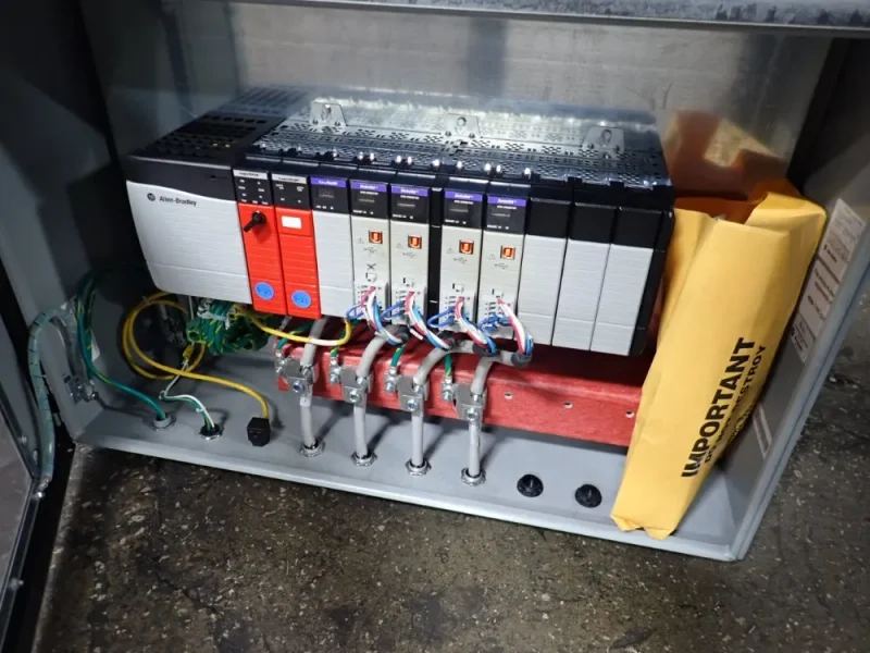 Allen Bradley Control Panel - 1000-10fhjlllllxxxxx