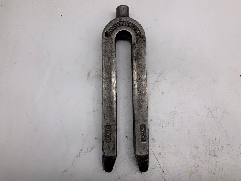VULCAN U-STRAP CLAMP, NO.110, 11 1/4&quot; OAL, 1&quot; STUD, 2 1/2&quot; WIDTH, 2 1/2&quot; WIDTH STOCK #15680