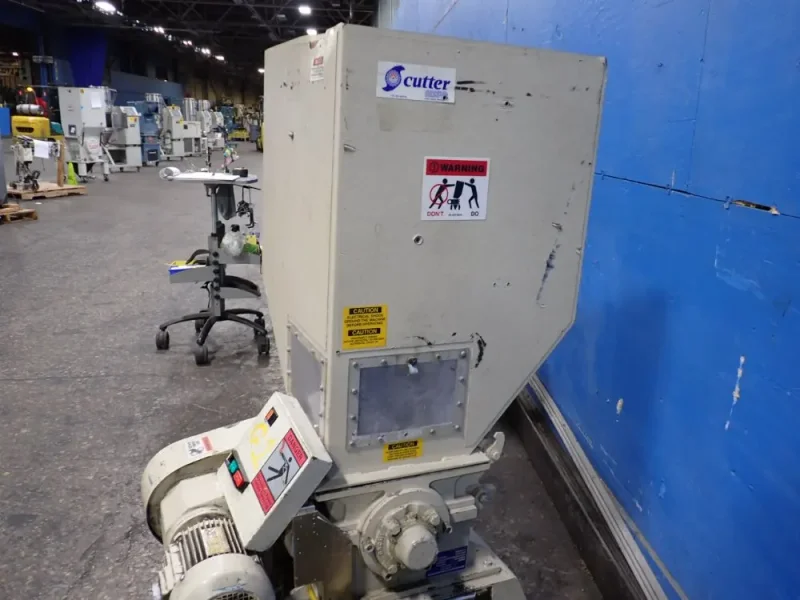 NISSUI CORP 2 HP GRANULATOR  -  FNSK-15