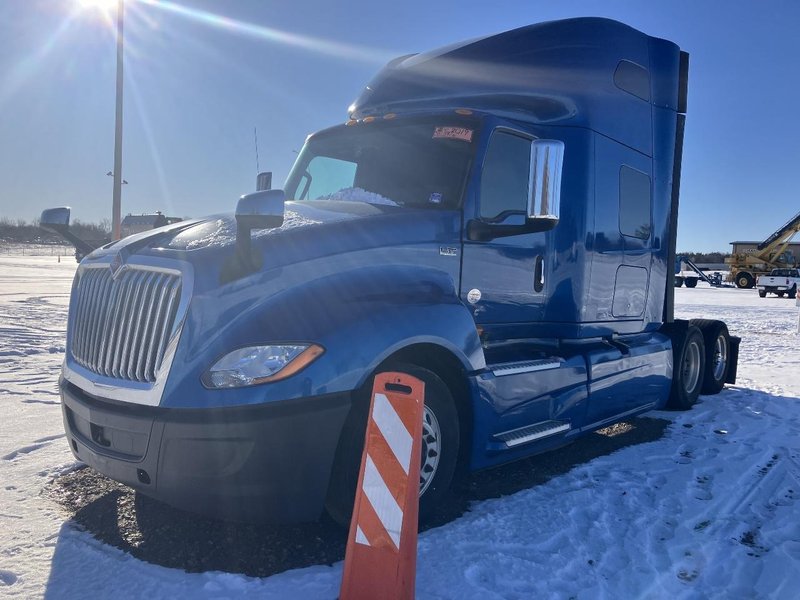 2019 International LT625 Sleeper Truck - 444832