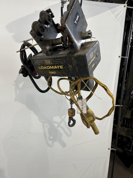 1/2 TON R&amp;M LOADMATE POWERED CHAIN FALL HOIST. STOCK # 1157822
