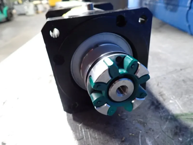 ALLEN-BRADLEY 3.95 HP KINETIX VP LOW INERTIA SERVO MOTOR  -  VPL-B1306F-CJ14AA
