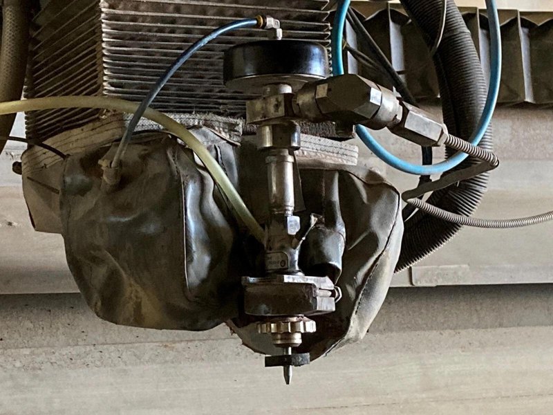 6′ x 24′ Flow Mach 3 7320B CNC Waterjet, 2009 – 87k PSI