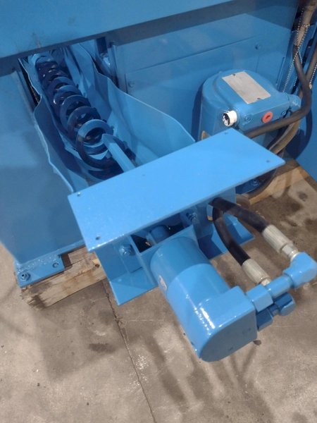 12'" X 12" DOALL MODEL #C-305A FULLY AUTOMATIC HORIZONTAL BAND SAW: STOCK #17575